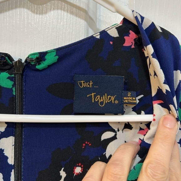 Just Taylor Faux Wrap Maxi Dress Navy Floral Sleeveless Sheer Overlay Lined Sz 2 - Picture 4 of 11